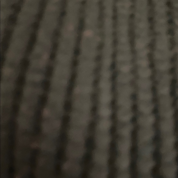 GAP Sweater - Picture 3 of 3